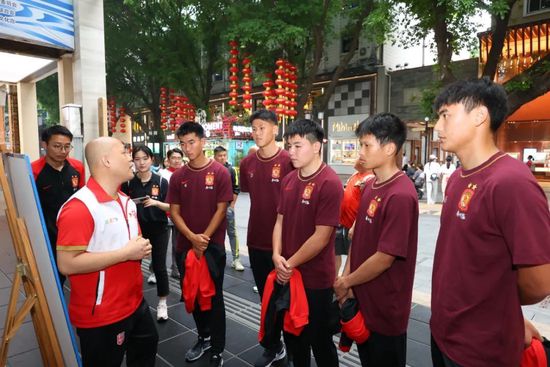 纯情邻居俏房客